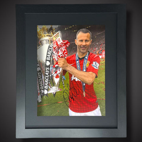 Framed Manchester United Ryan Giggs Hand Signed Photograph