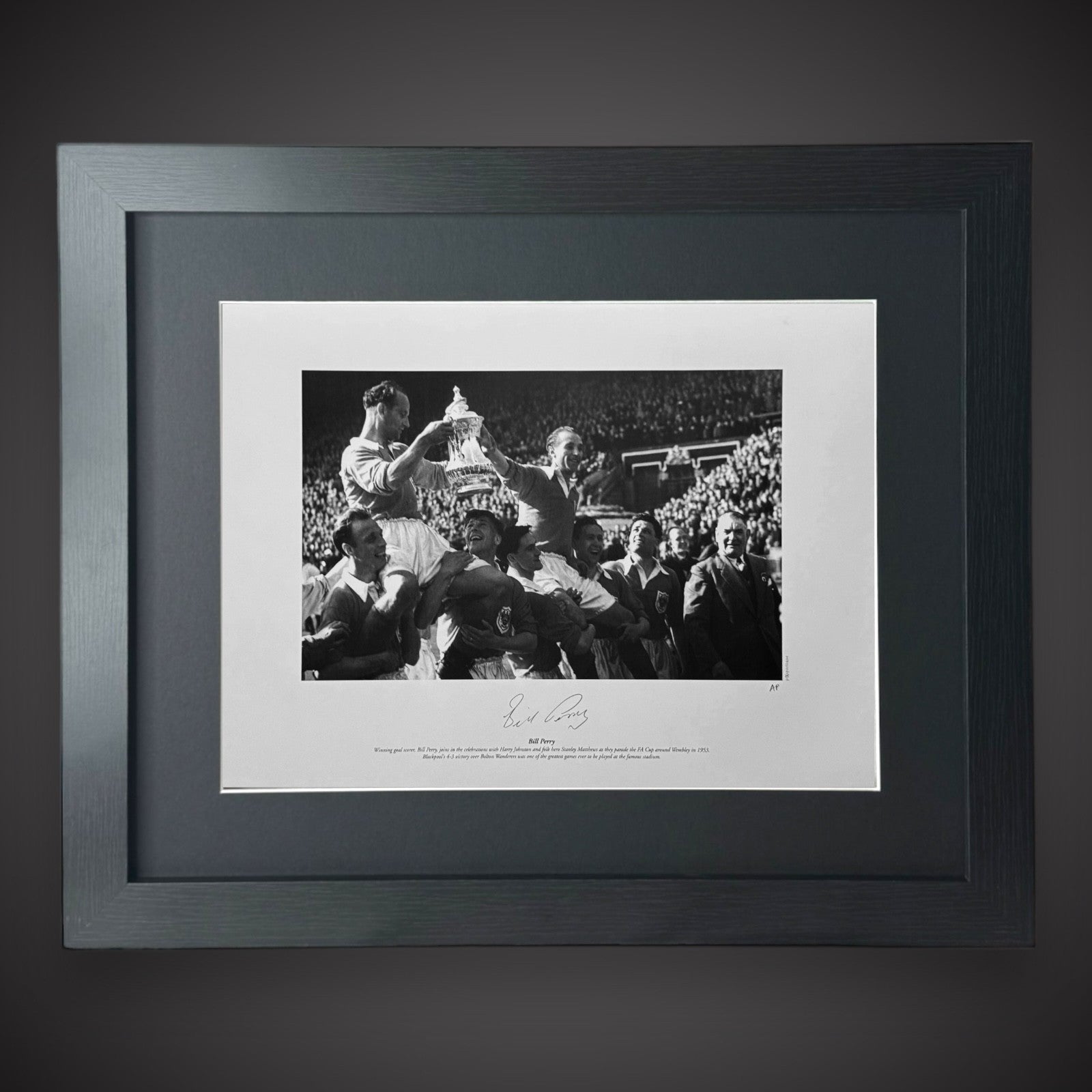 Framed Bill Perry FA Cup Hand Signed Photo Blackpool 1953  £44.99 16X200