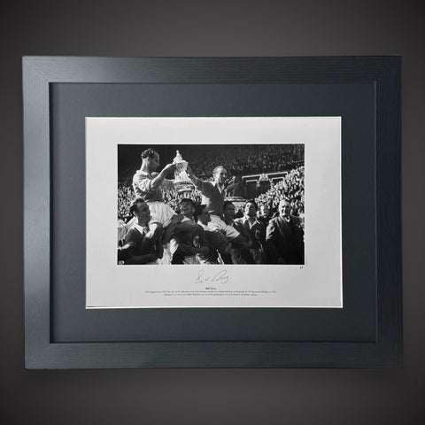 Framed Bill Perry FA Cup Hand Signed Photo Blackpool 1953  £44.99 16X200