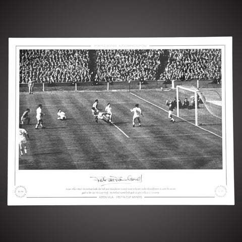 Framed Peter McParland Hand Signed 16x12 Photograph - Aston Villa £39.991