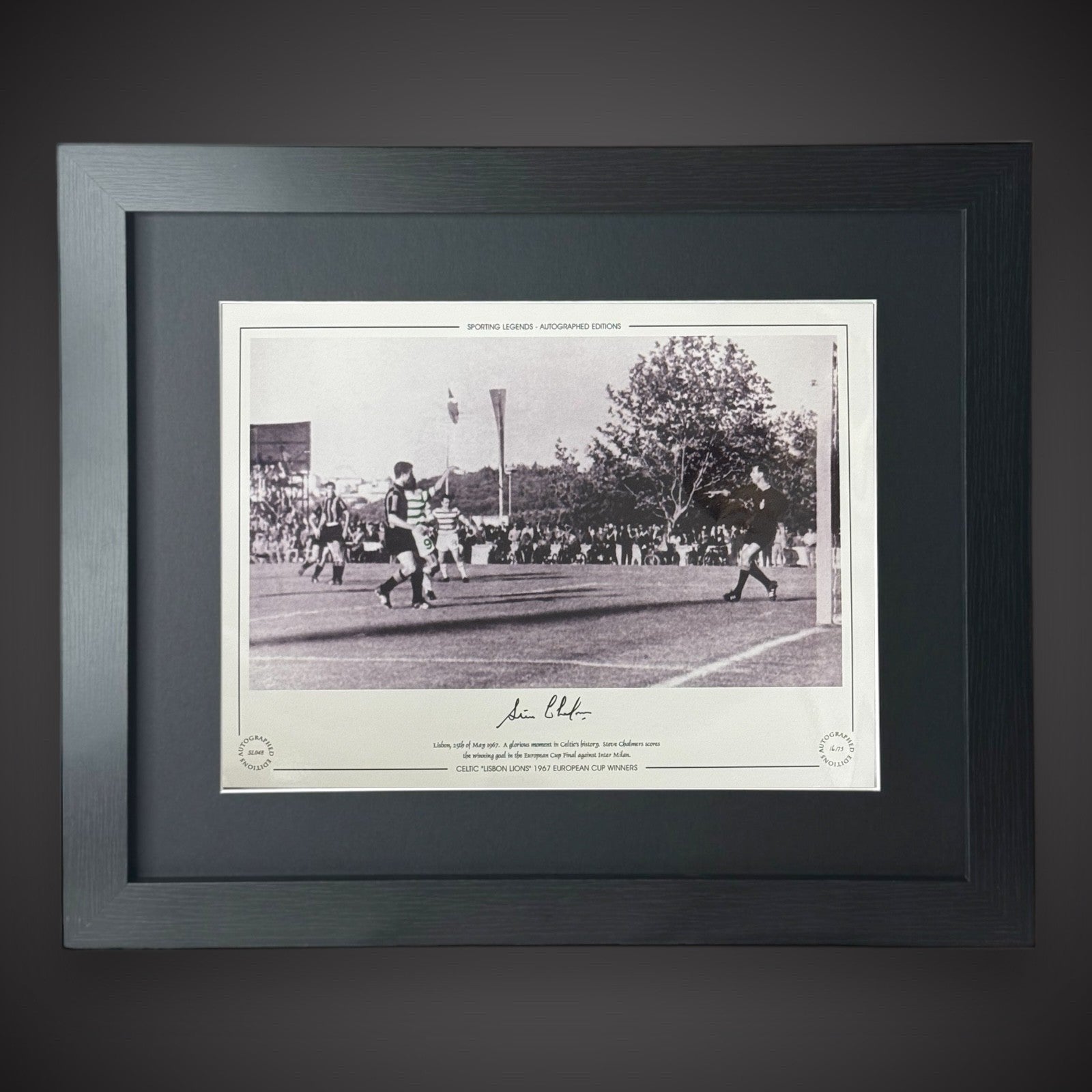 Framed Stevie Chalmers Signed Celtic Photo Lisbon Lions 1967 European Cup 16X200