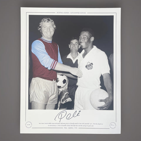 PELE - SANTOS, 1970  Hand Signed Photo (Faded signature￼) £1850