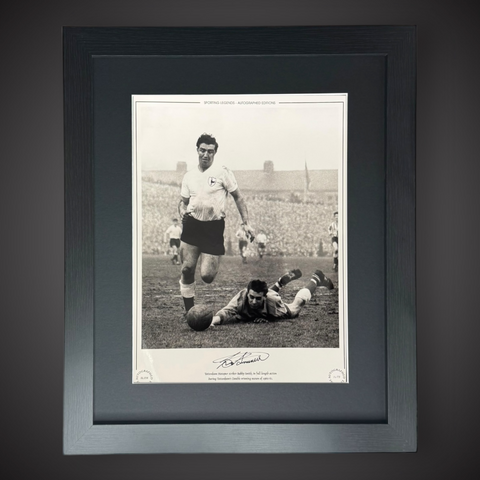 FRAMED Bobby Smith - TOTTENHAM HOTSPUR 1961 Signed Photo £450