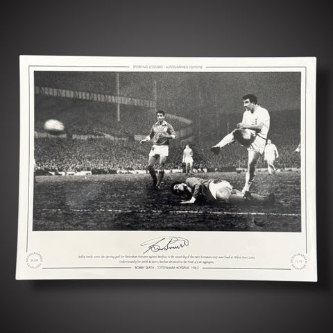 FRAMED Bobby Smith - TOTTENHAM HOTSPUR 1962 Signed Photo £451