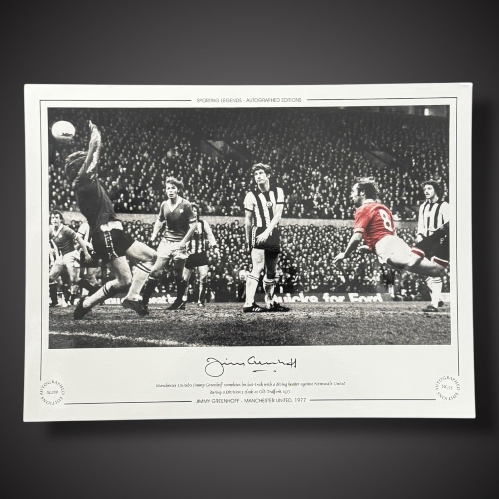 FRAMED Jimmy Greenhoff Signed Manchester United 1977  Photo £451