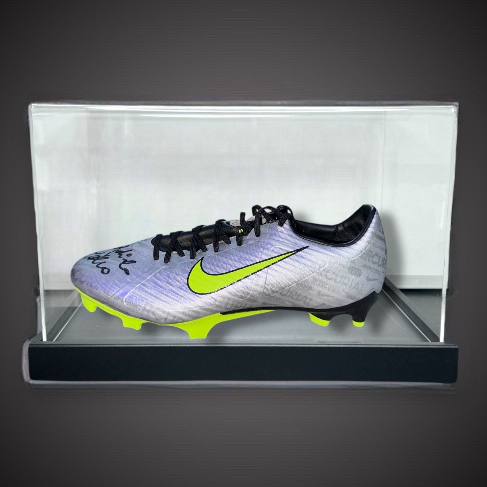 Ronaldinho Signed Football Boot With Beckett Sticker, In A  Acrylic Case £5000