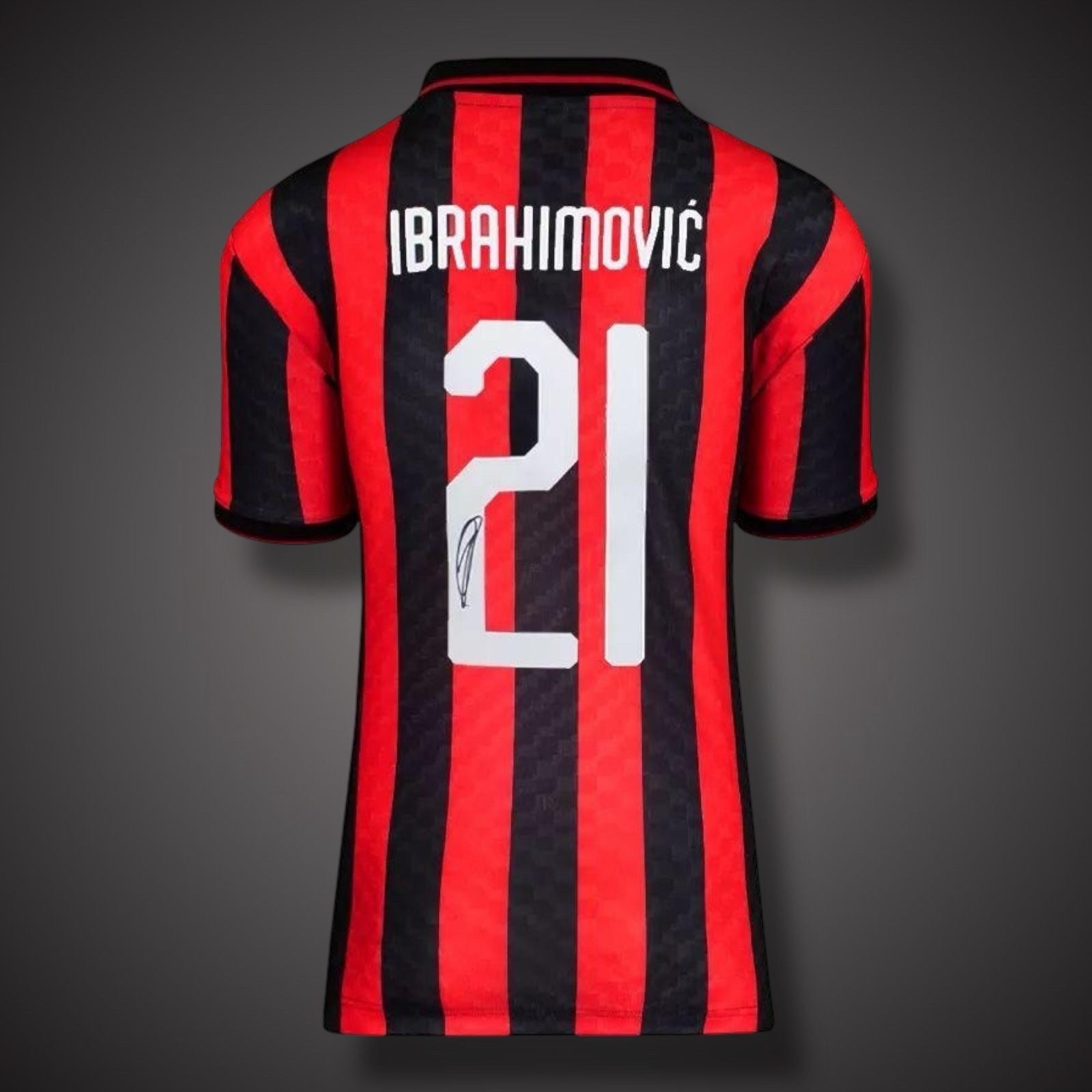 Deluxe Framed Zlatan Ibrahimović  Hand Signed Ac Milan Football Shirt £4991