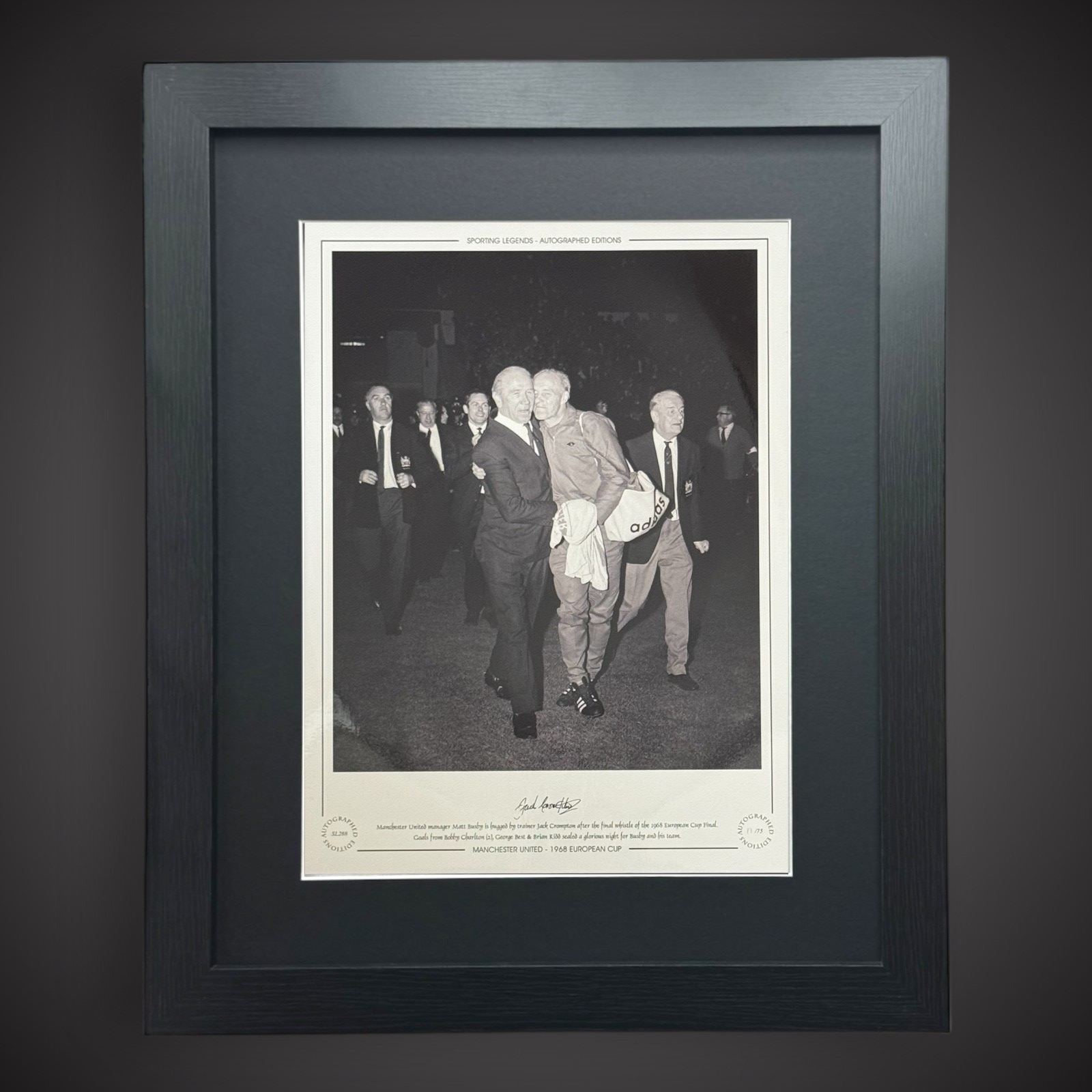 Framed Manchester United - Jack Crompton Hand Signed Photo £39.99 16X200