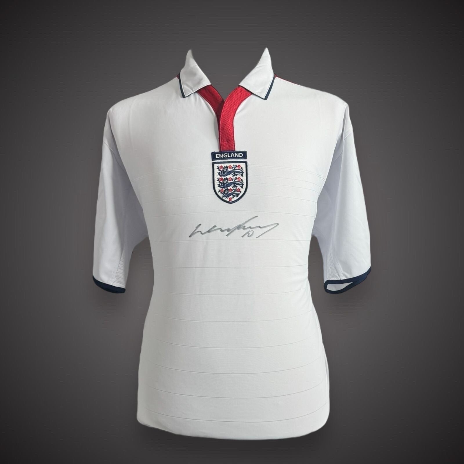 Wayne Rooney Hand Signed England Football Shirt  £150 With COA  Private Signing0