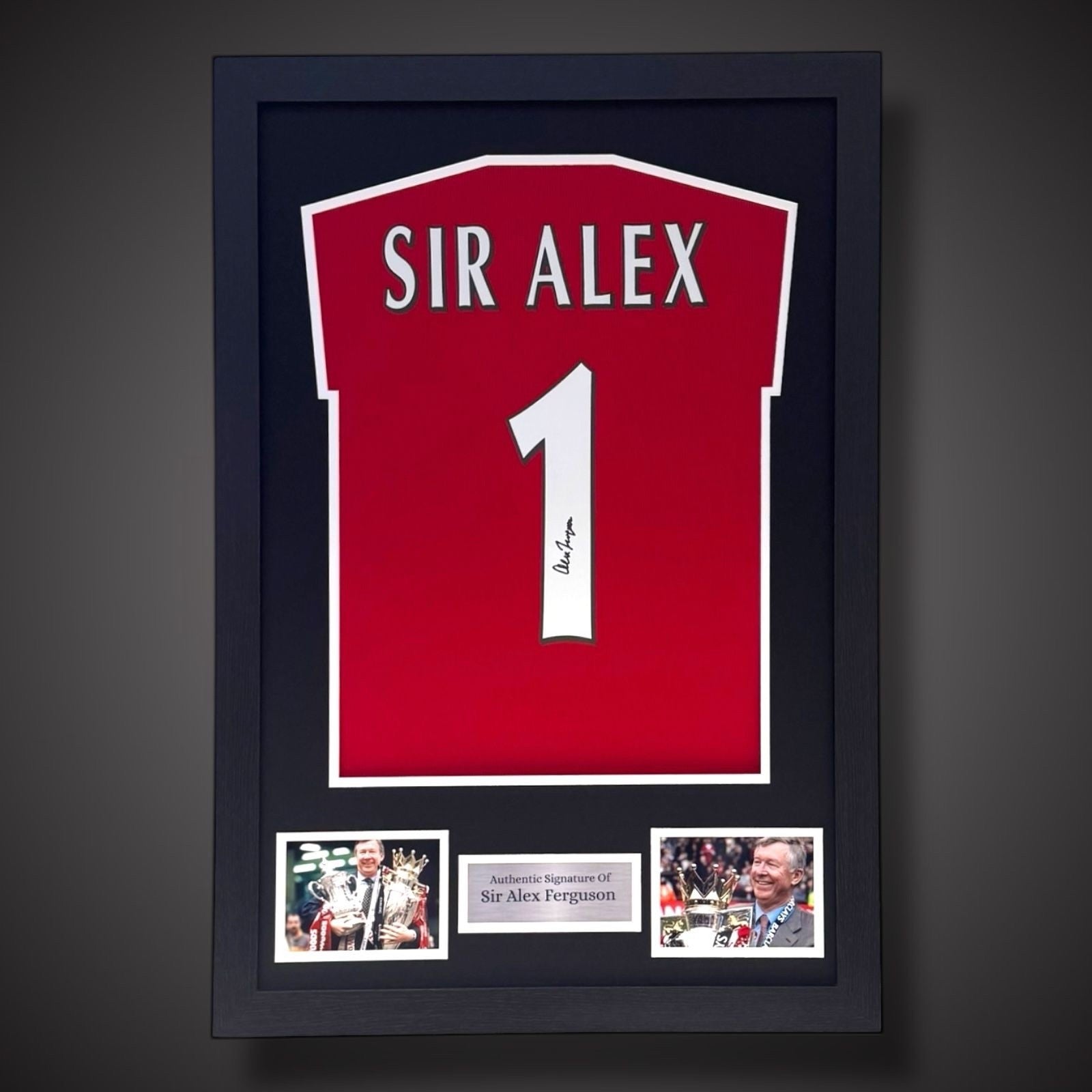 Framed Sir Alex Ferguson Hand Signed Manchester Untied Football Shirt £6940