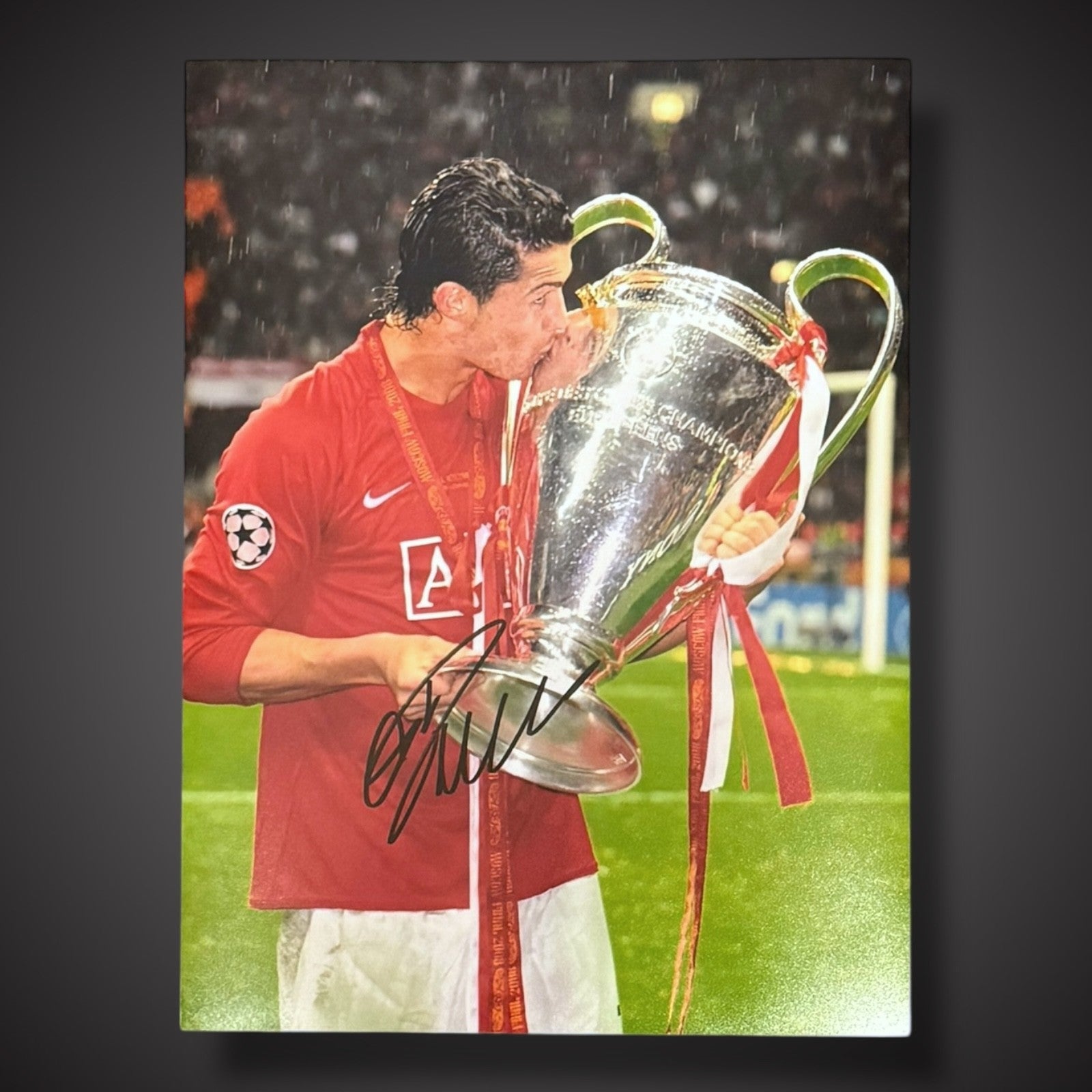 Framed Cristiano Ronaldo Manchester United Hand Signed Photo With COA £349.991