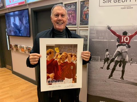 Geoff Hurst And Jack Charlton Dual Signed Famous Photo COA £29.99 16X231