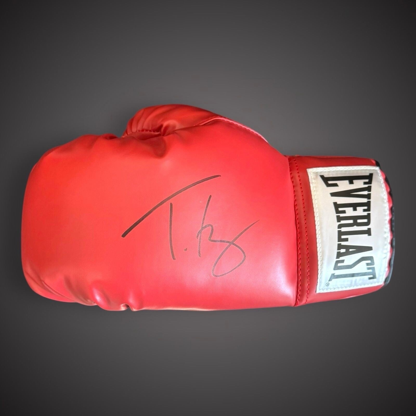 Gypsy King- Tyson Fury Signed Everlast Boxing Glove With COA £324 Dome Framed1