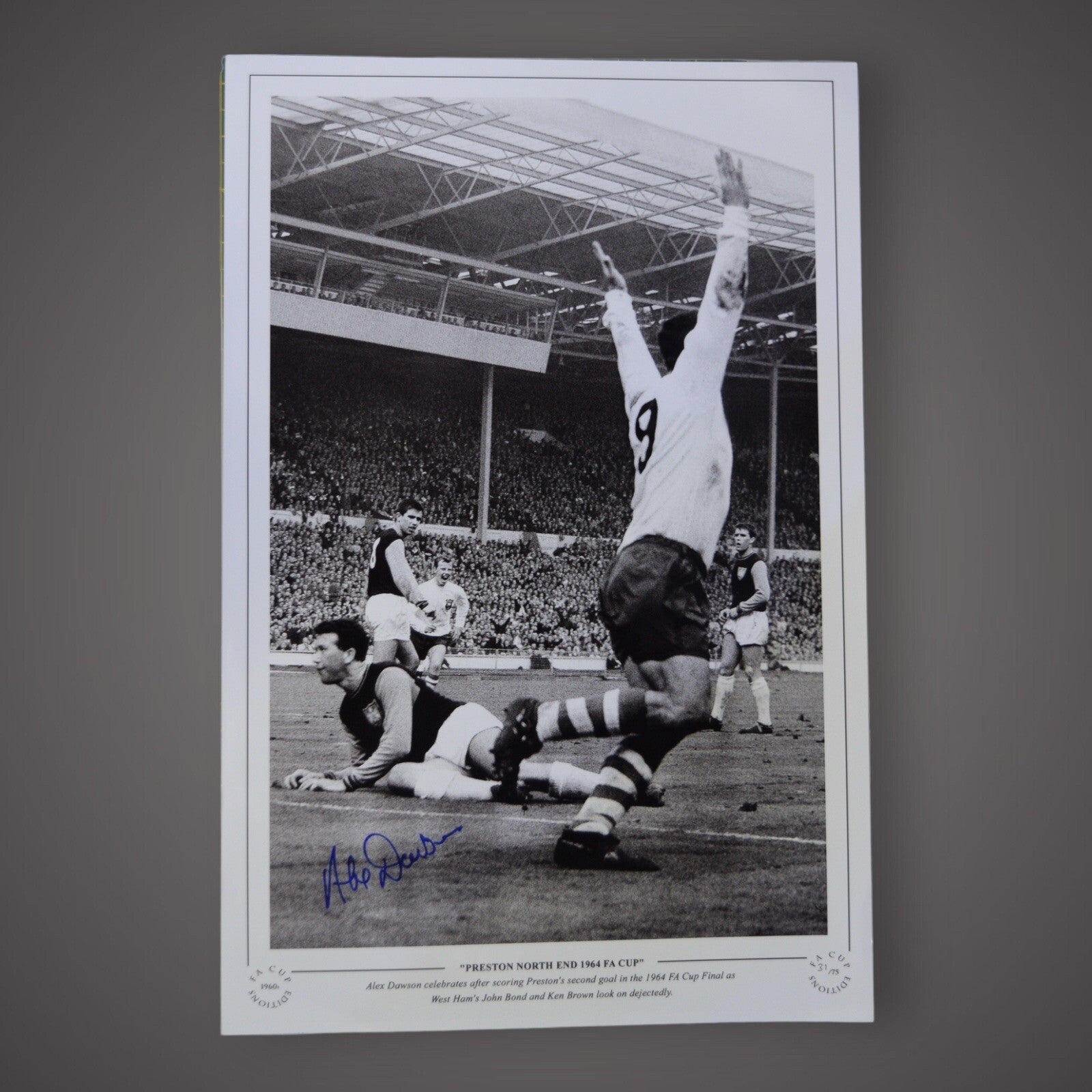 Preston North End 1964 FA Cup Alex Dawson Signed Photo 18x12 £250