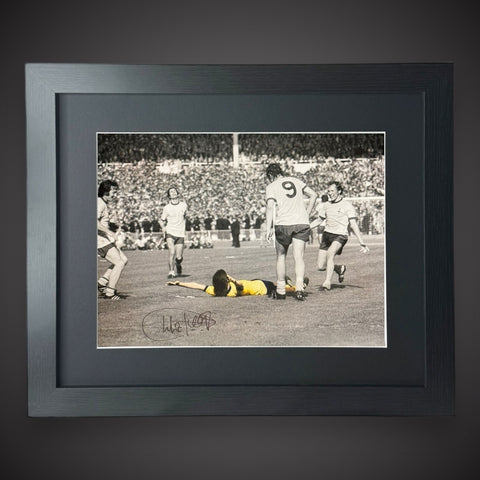Framed Charlie George "ARSENAL 1971 - THE WINNER" Signed Photo0