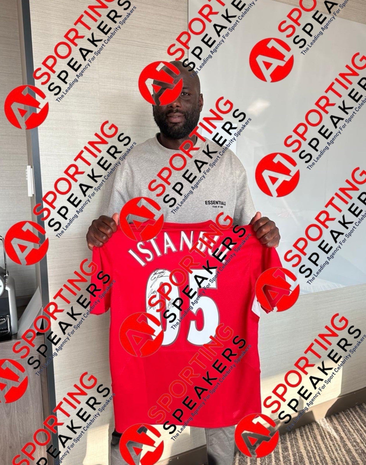 Liverpool 2005 Champions League Final Retro Shirt Signed By 15  £799 With COA10