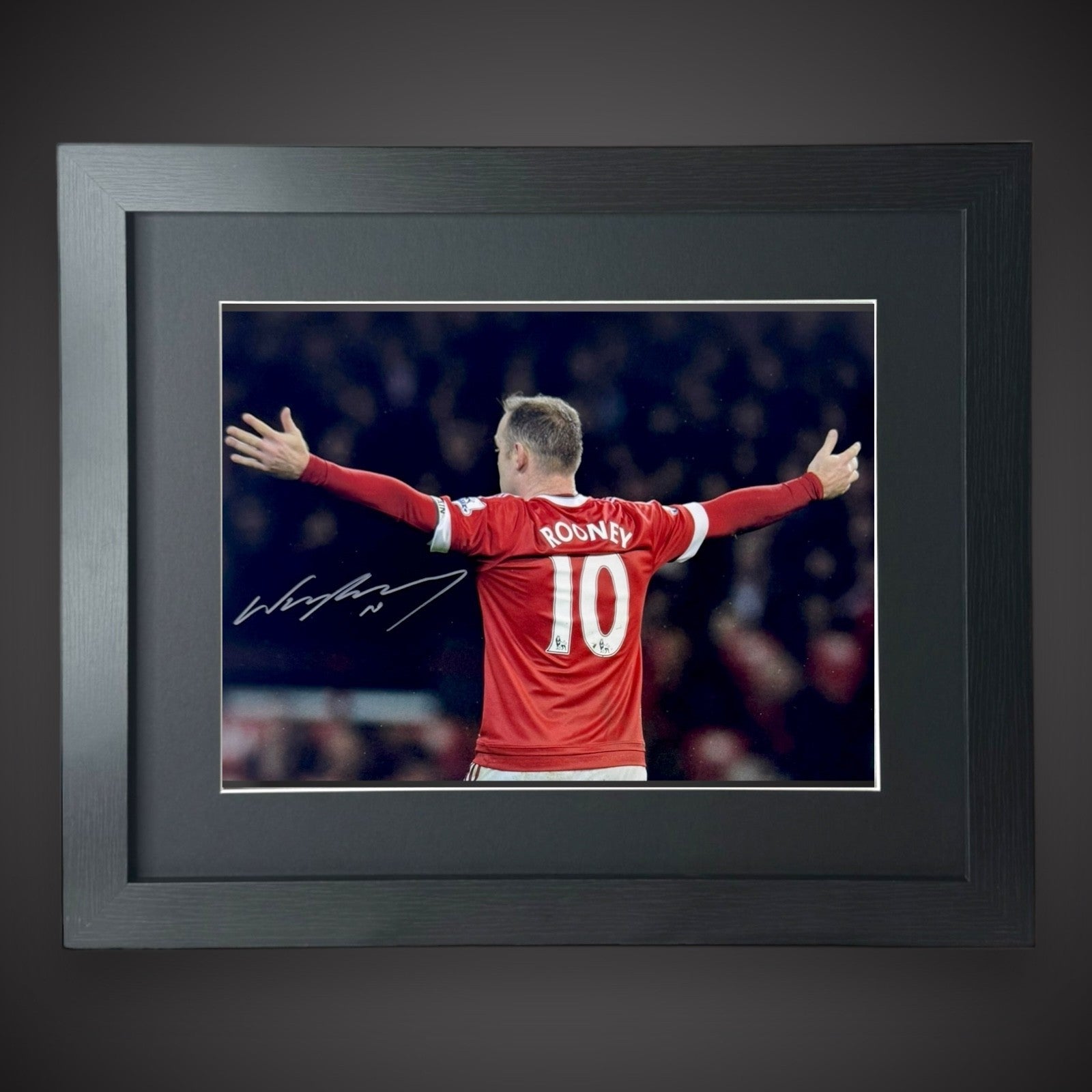 Manchester United Wayne Rooney Hand Signed Framed Photograph With COA £69.990