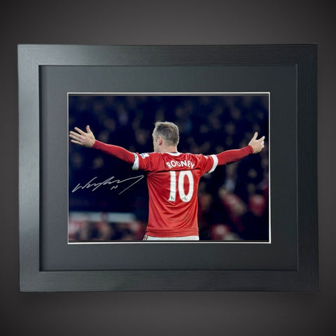 Manchester United Wayne Rooney Hand Signed Framed Photograph With COA £69.990