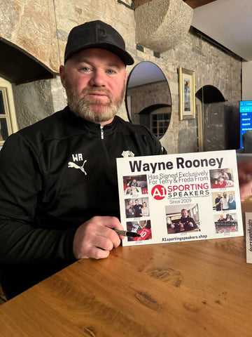 Wayne Rooney Hand Signed Manchester United  Photo £39.99 in Black pen 12X163