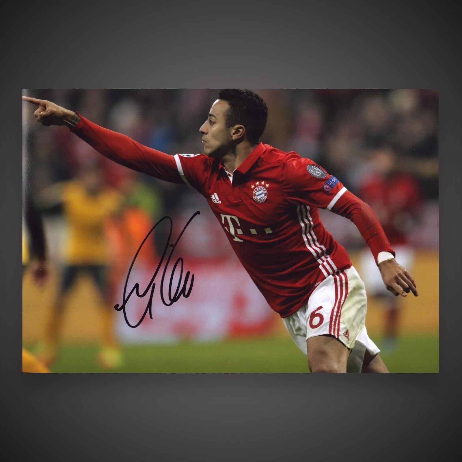 Hand Signed - FC Bayern Munich Thiago Alcantara 16x12 Photo With COA  £350