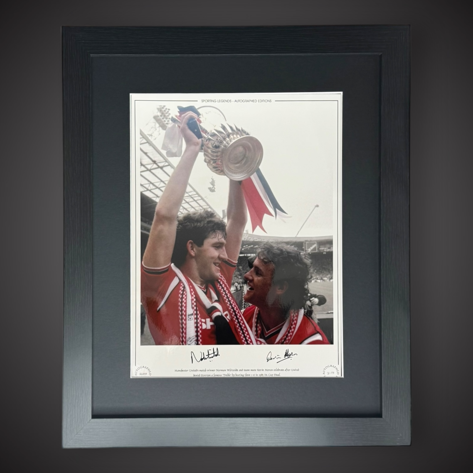 FRAMED Norman Whiteside & Kevin Moran Man U 1985 FA Cup Winners Signed Photo £450
