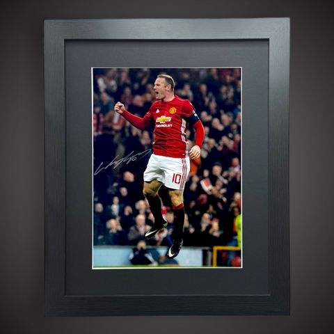 Framed Wayne Rooney Hand Signed Manchester United  Photo £69.99 in Silver pen0