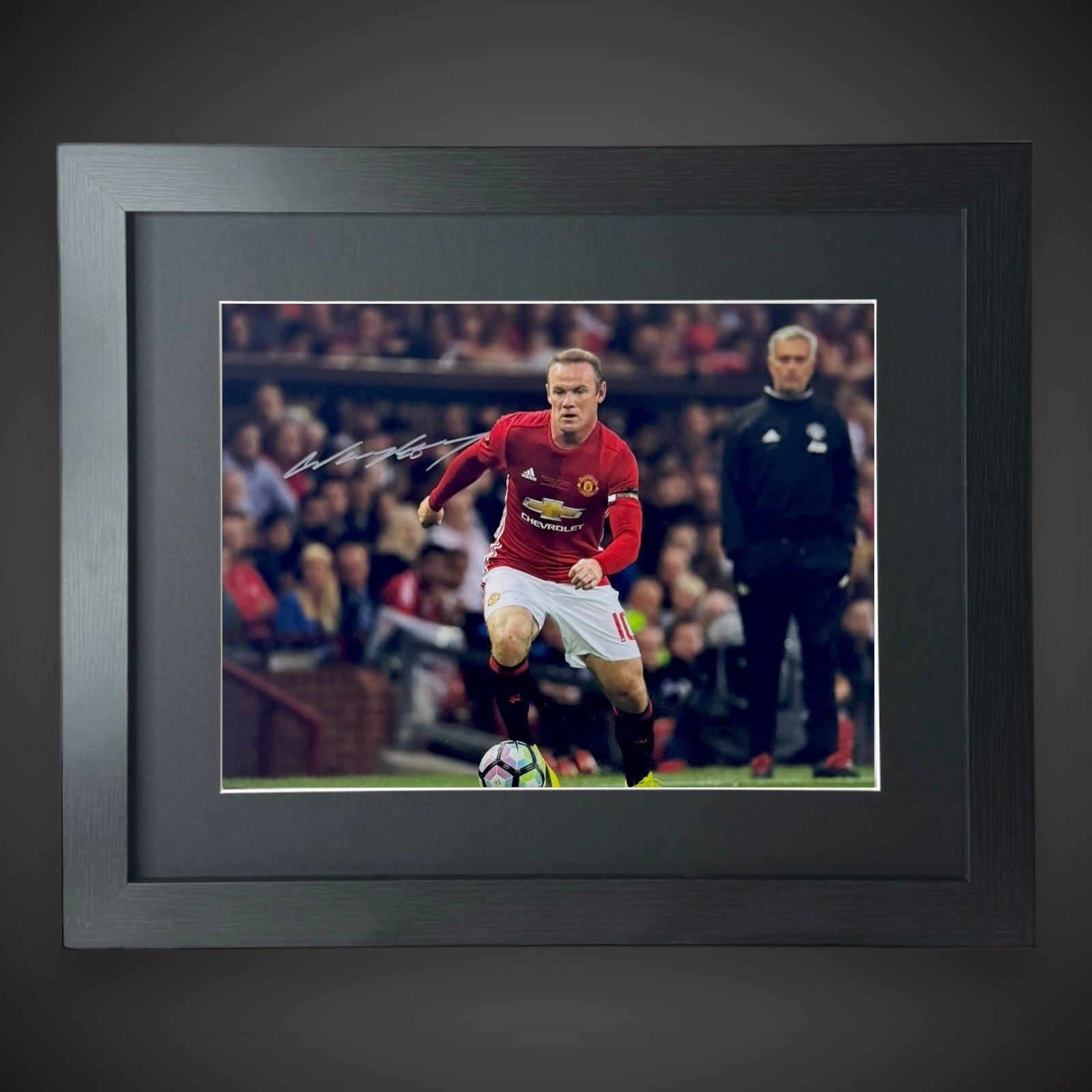 Framed Wayne Rooney Manchester United Hand Signed Photograph £69.990