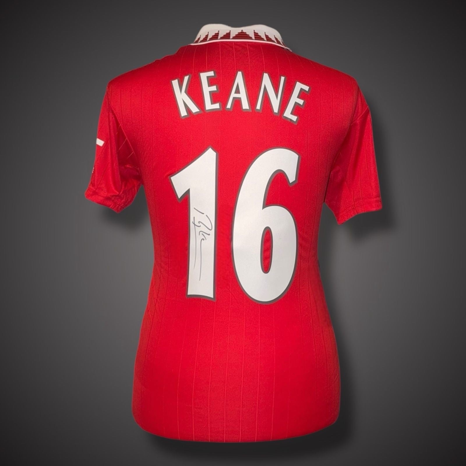 Framed Roy Keane Manchester United Signed Shirt - With COA £3251