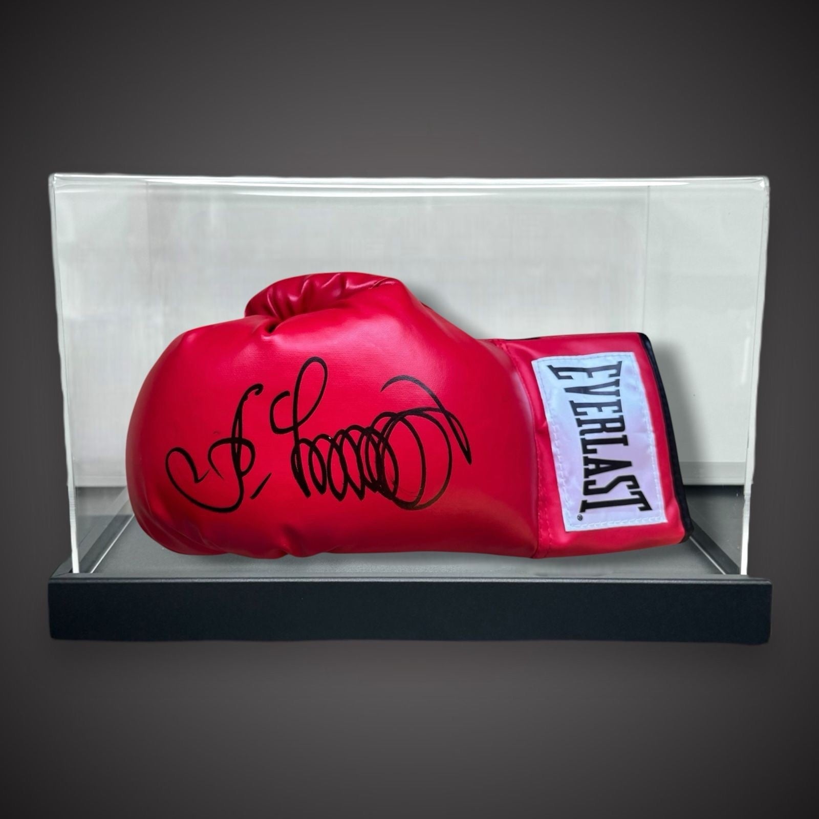 Oleksandr Usyk Hand Signed Boxing Glove In A Acrylic Case  With COA £4240