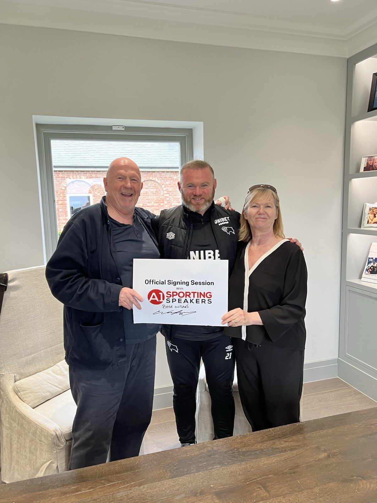 Framed Wayne Rooney Manchester United Stats Hand Signed Shirt £285 With COA14