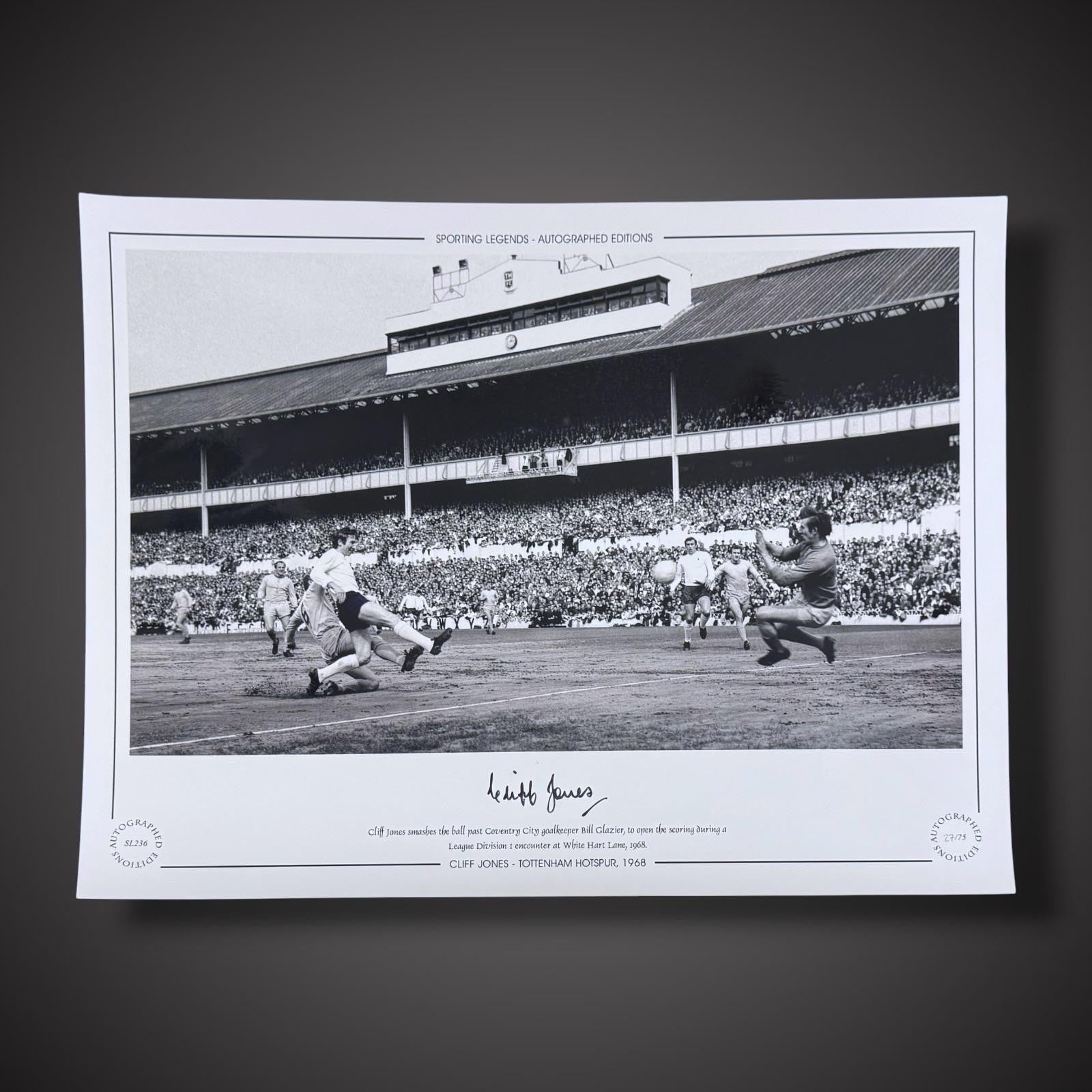 Tottenham Hotspur Cliff Jones Hand Signed Photo With COA £29.990