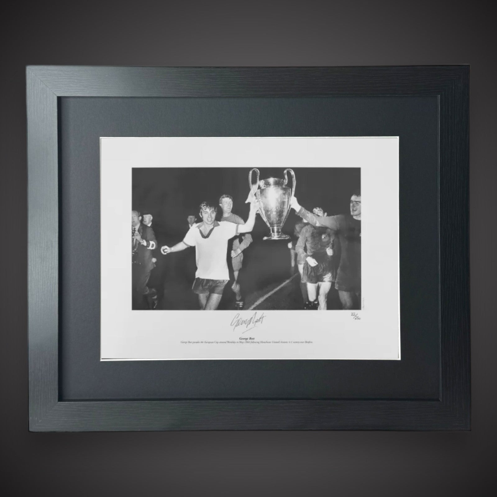 Framed George Best Manchester United Signed 16 x12 Photo Rare £5290