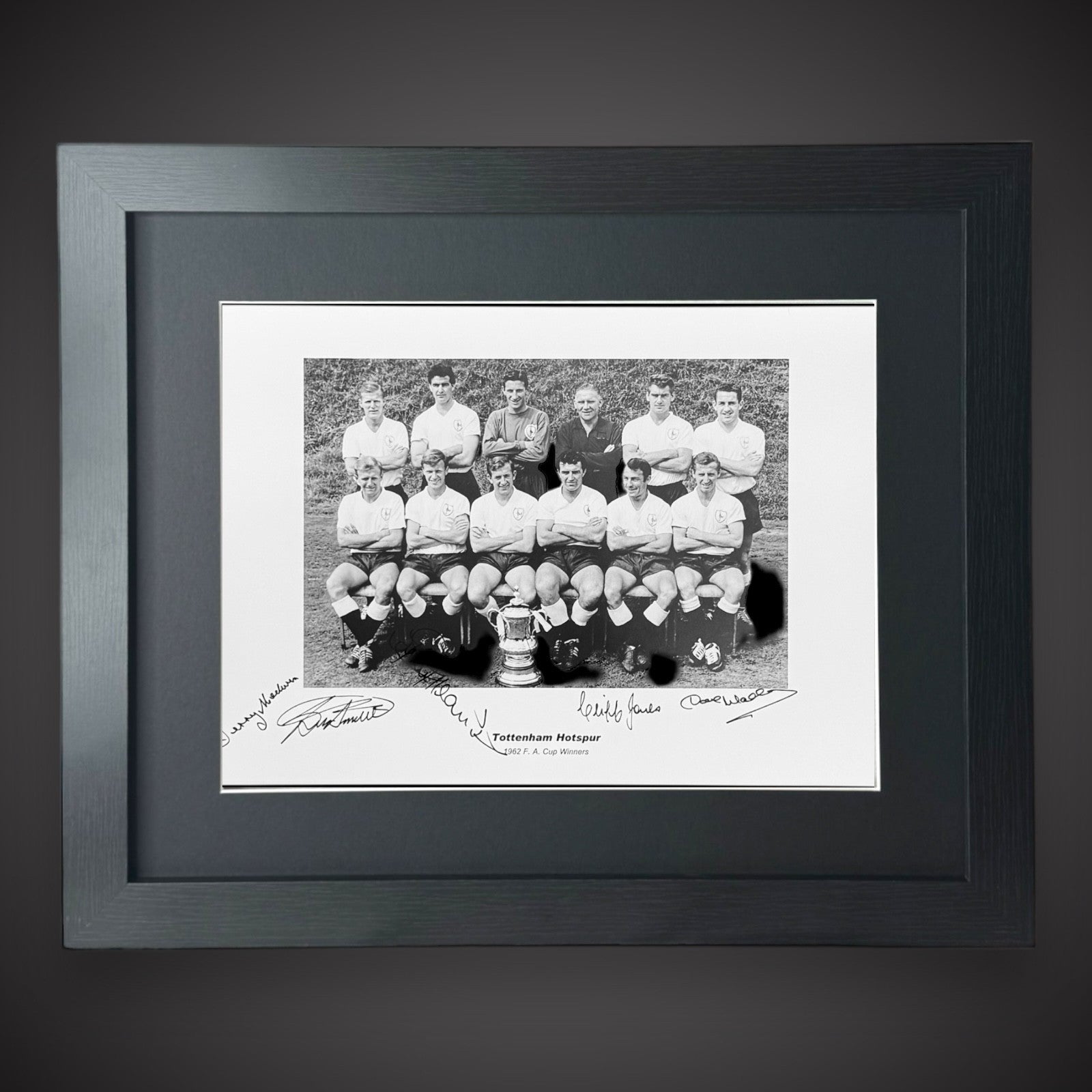 FRAMED Tottenham Hotspur Hand Signed By 5 Team Photo Fa Cup Winners 1962 £550