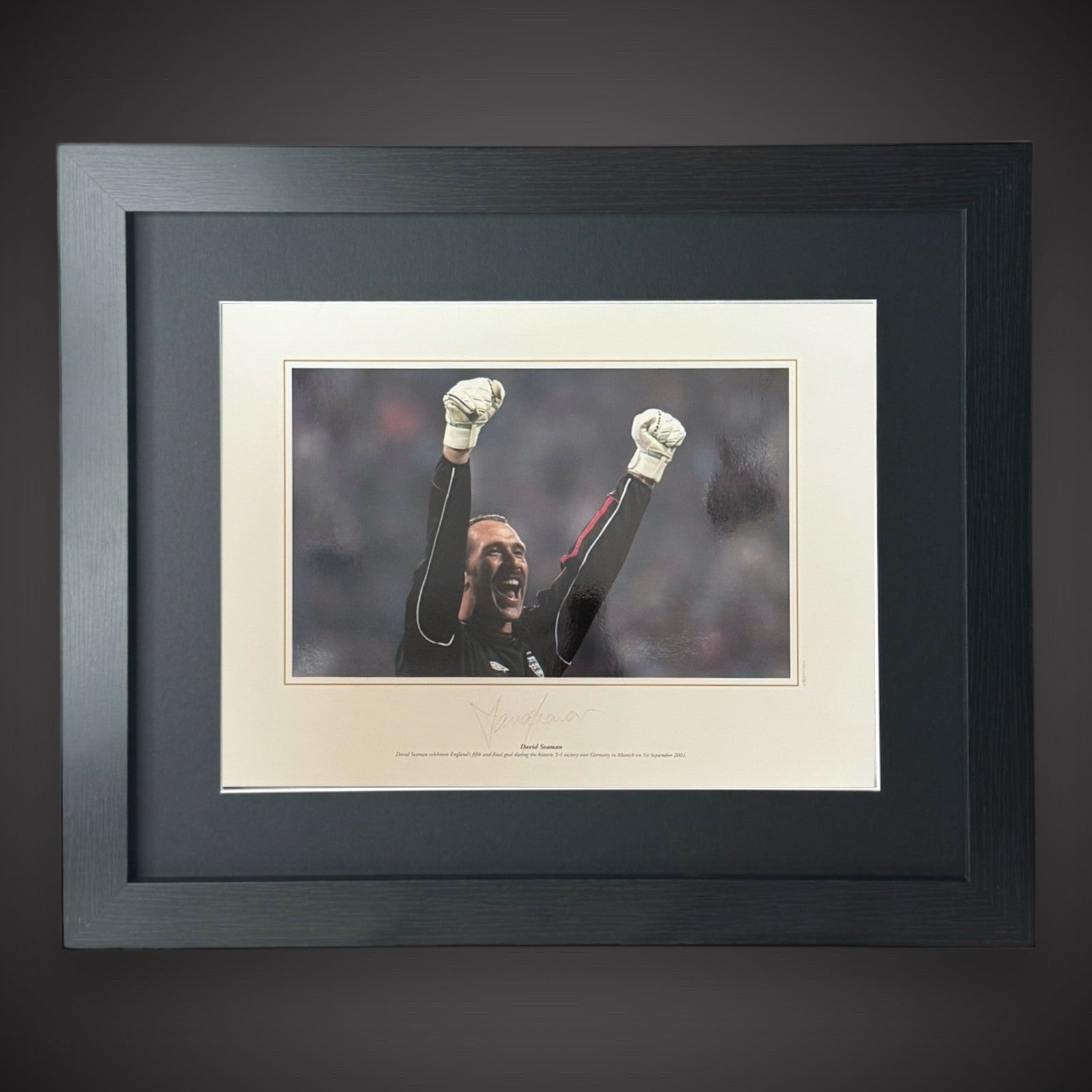 DAVID SEAMAN Hand Signed Photo With Certificate Of Authenticity £59.990