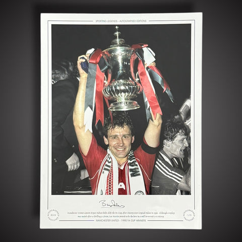 FRAMED Bryan Robson- Manchester United 1990 FA Cup Winners Signed Photo £451