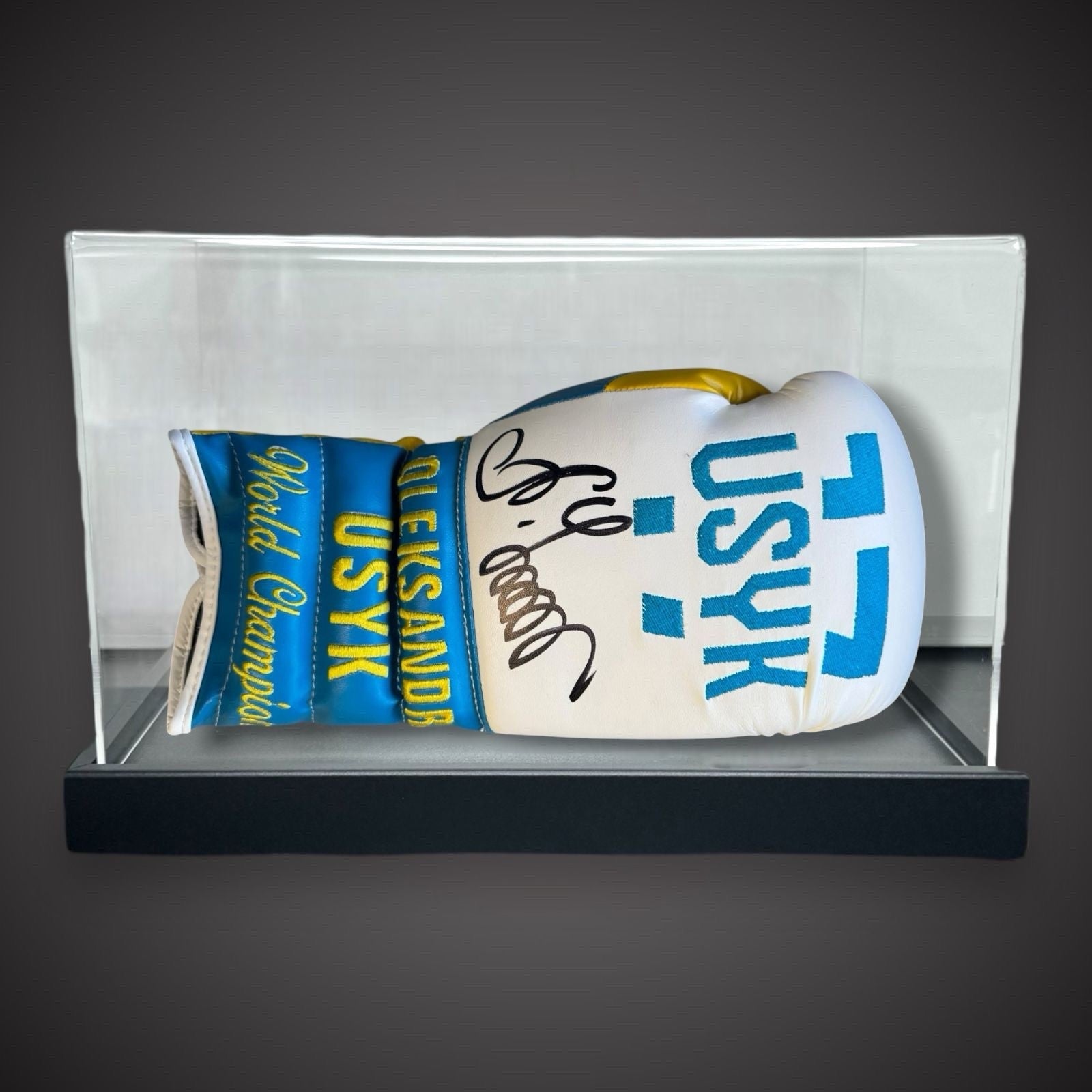 Oleksandr Usyk Hand Signed Boxing Glove In A Acrylic Case  With COA £4240