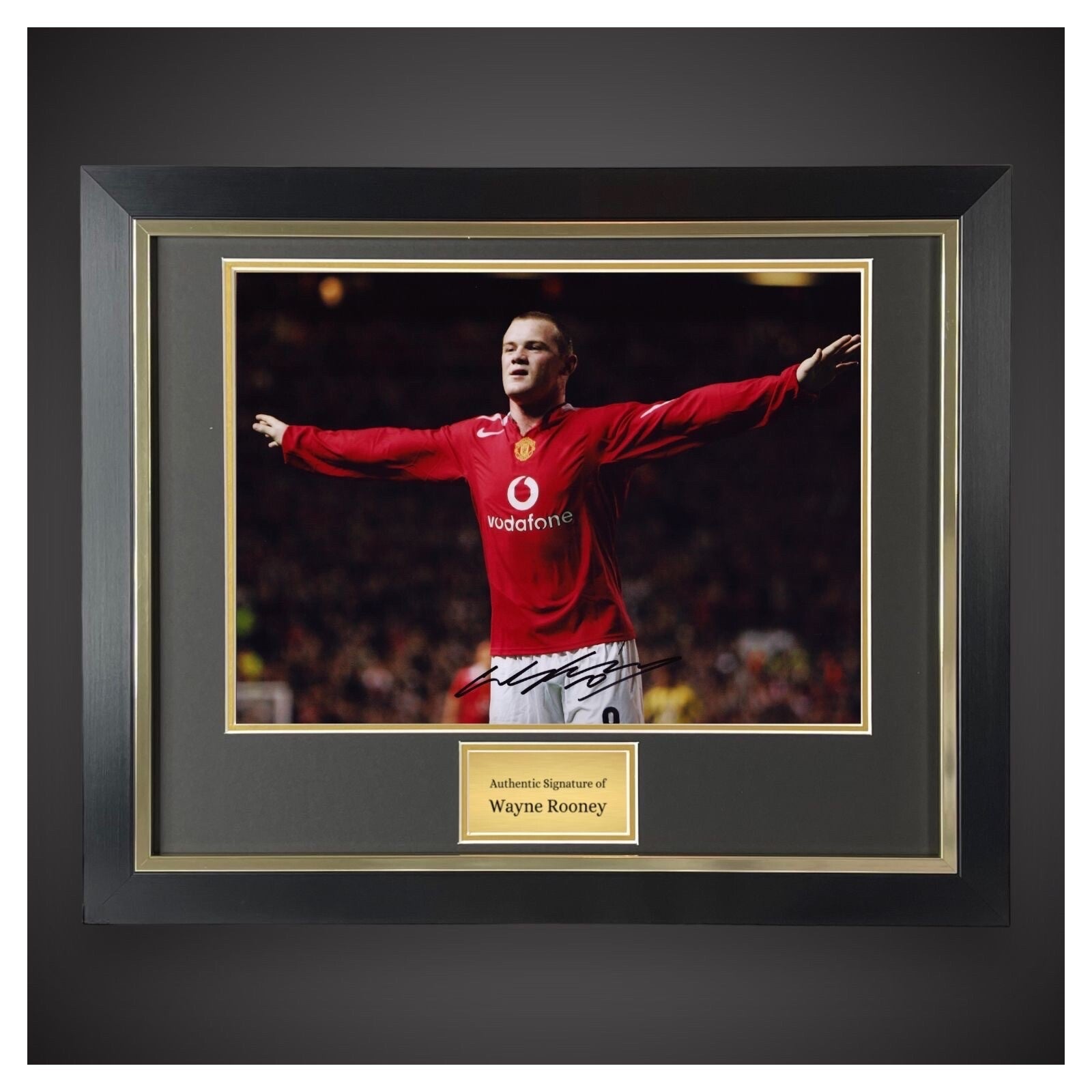 Framed Manchester United Hand Signed Wayne Rooney Photograph £104.990