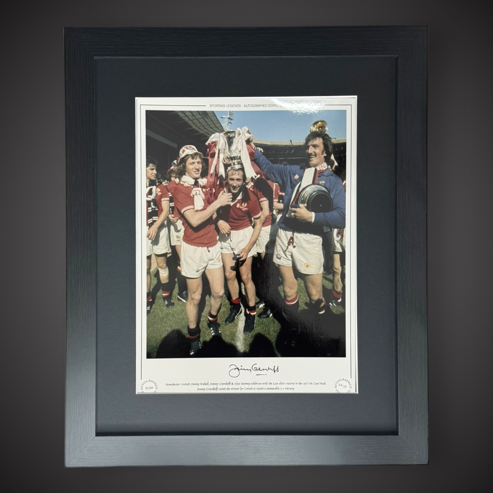 FRAMED Jimmy Greenhoff Signed Manchester United 1977 FA Cup Winners Photo £450
