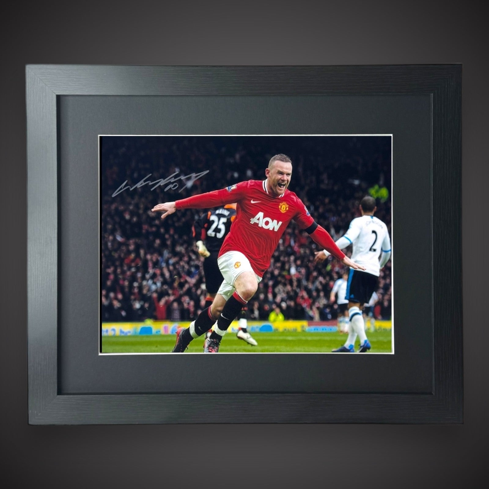 Framed Wayne Rooney Manchester United Hand Signed Photograph £69.990