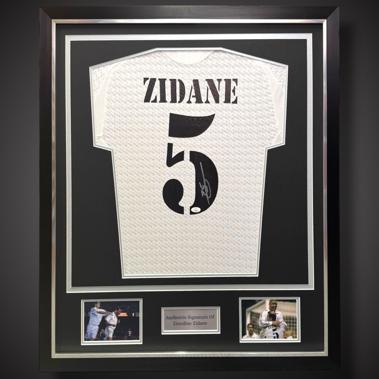 Deluxe Framed Zinedine Zidane  Signed  Real Madrid Football Shirt COA £7990