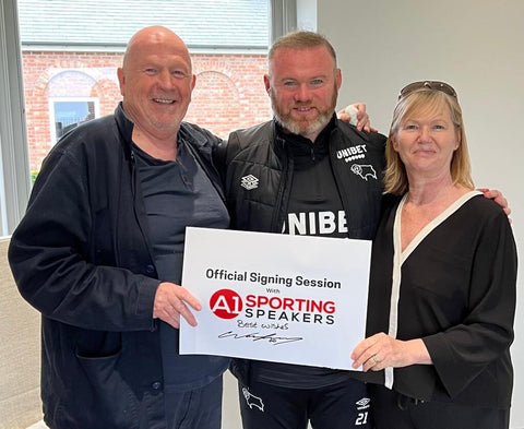 Framed Wayne Rooney Hand Signed Manchester United Photograph £69.99 16X202