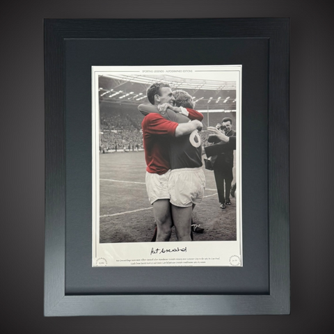 FRAMED Pat Crerand Hand Signed Photo- Manchester United 1963 FA Cup Winners £450