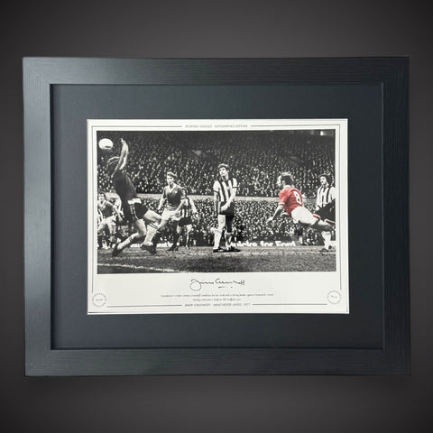 FRAMED Jimmy Greenhoff Signed Manchester United 1977  Photo £450
