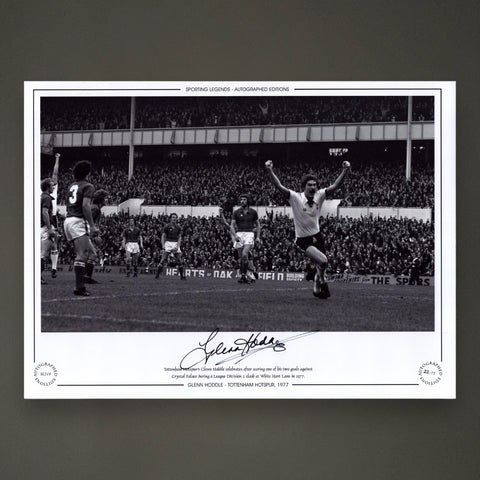 Glenn Hoddle -Tottenham Hotspur 1977 Signed Photo £35 12X160