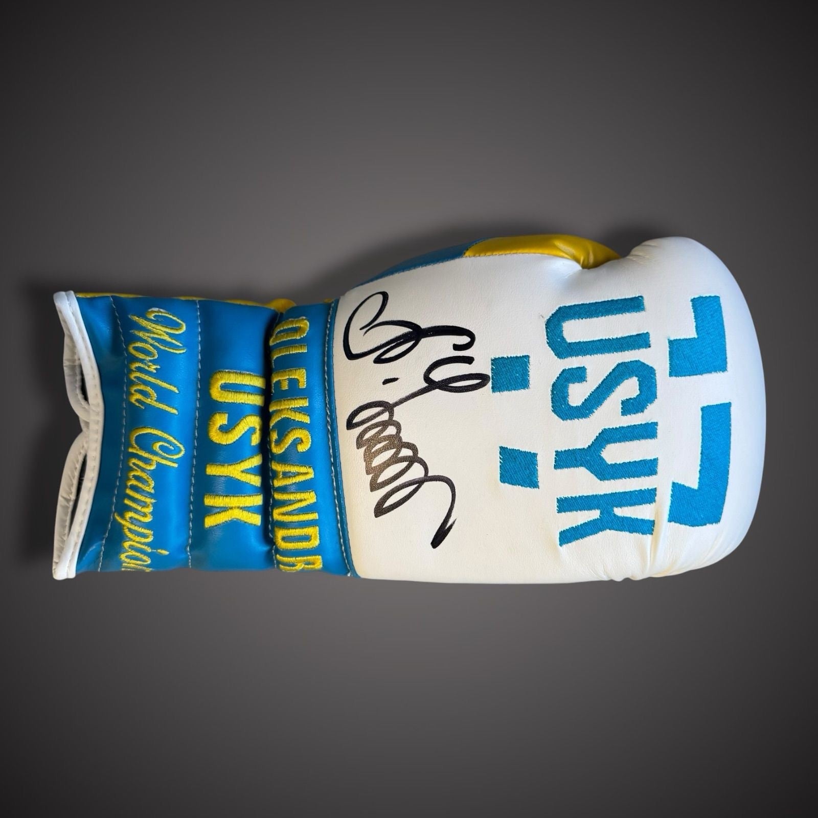 Oleksandr Usyk Hand Signed Boxing Glove With COA £3490