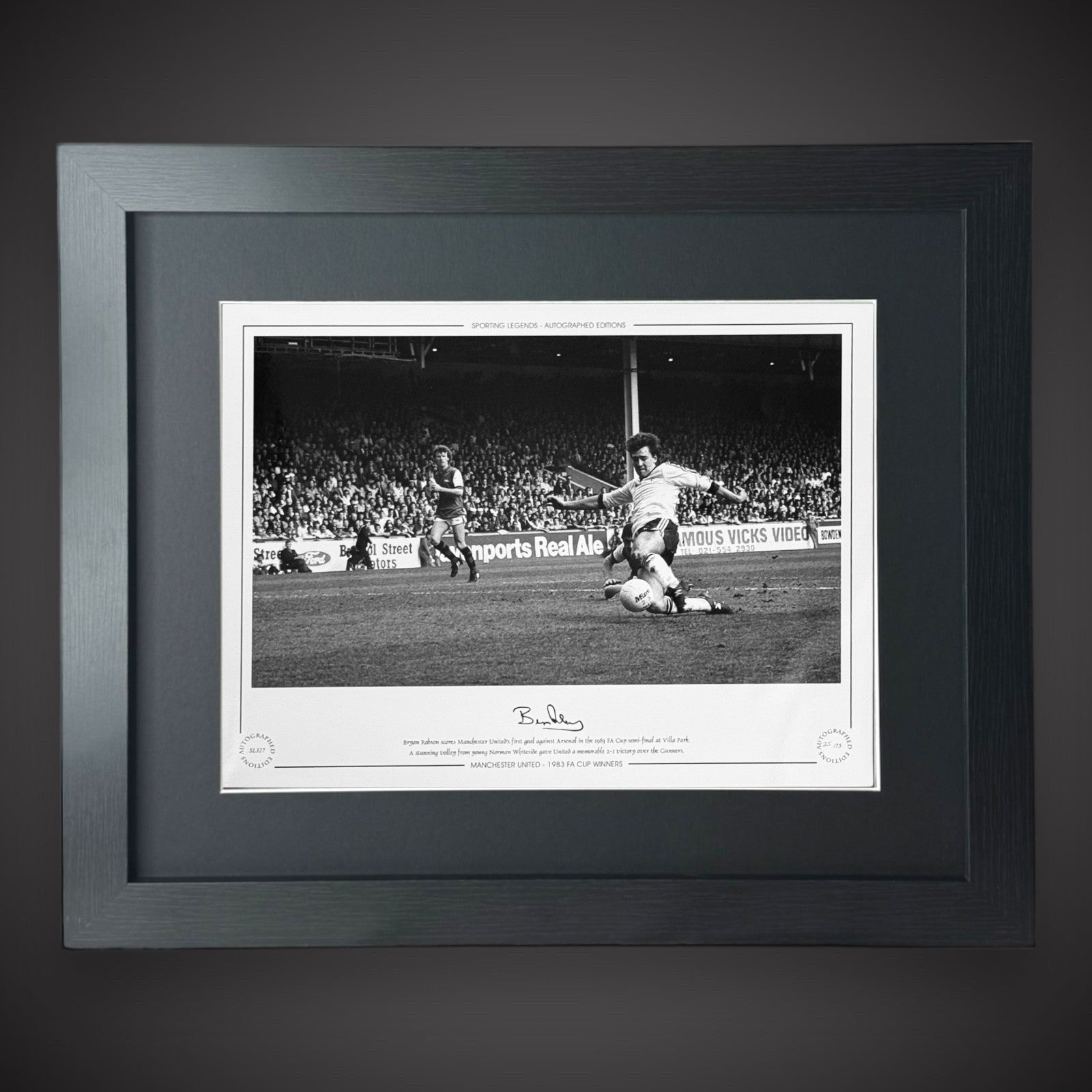 Framed Bryan Robson- Manchester United 1983 FA Cup Winners Signed Photo £44.99 10