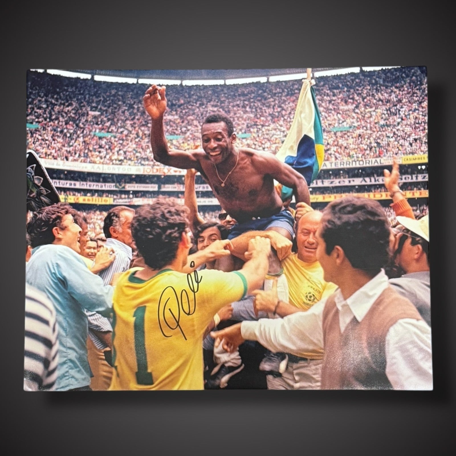 Pele Signed BRAZIL - 1970 WORLD CUP WINNERS Photo  £2990