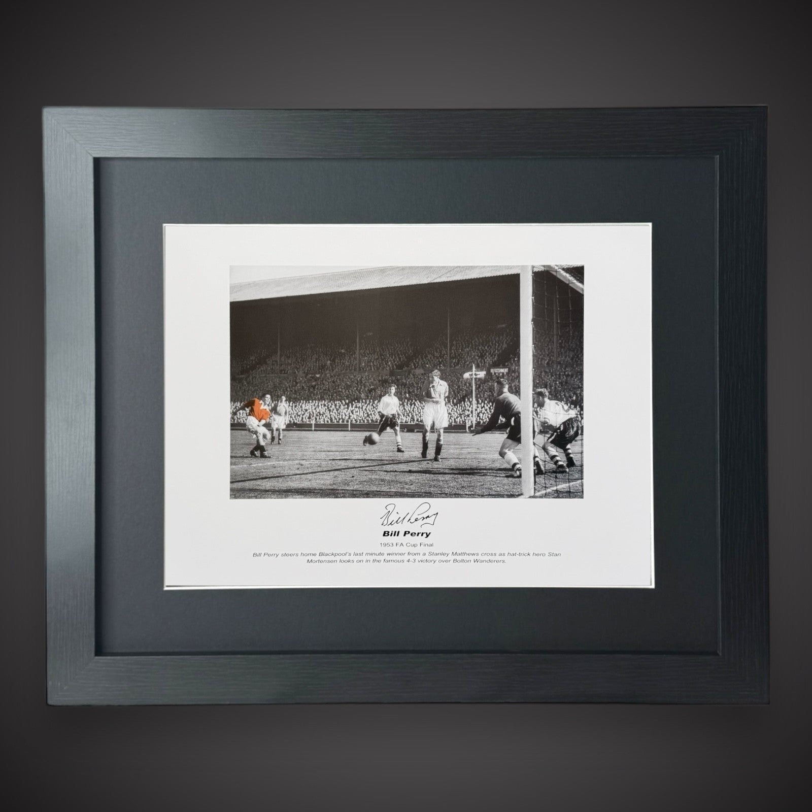Framed Blackpool Bill Perry Hand Signed Photo £44.99 16X200