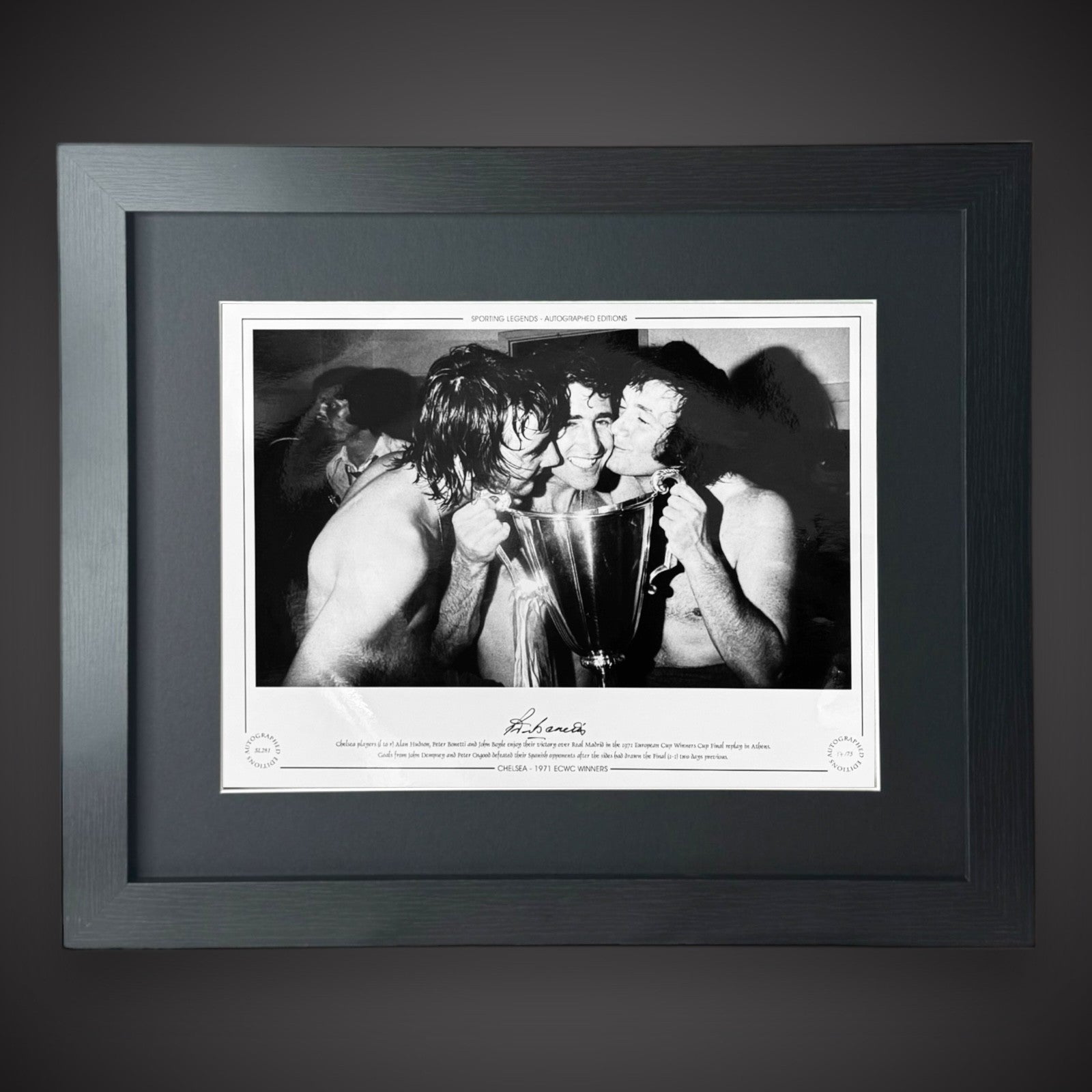 FRAMED Peter Bonetti Signed Photo- Chelsea 1971 ECWC Winners - £45 16X120