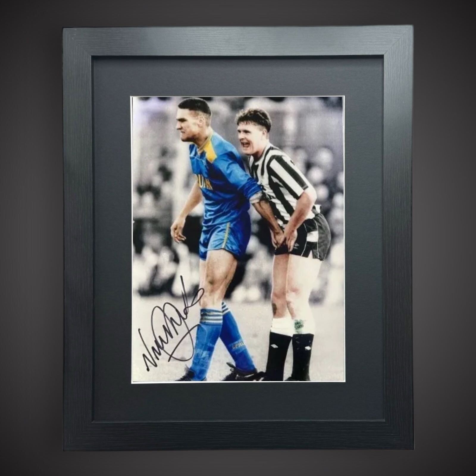 Fantastic Framed Vinnie Jones Wimbledon Signed Photo Grabbing Gazza £65 16X200